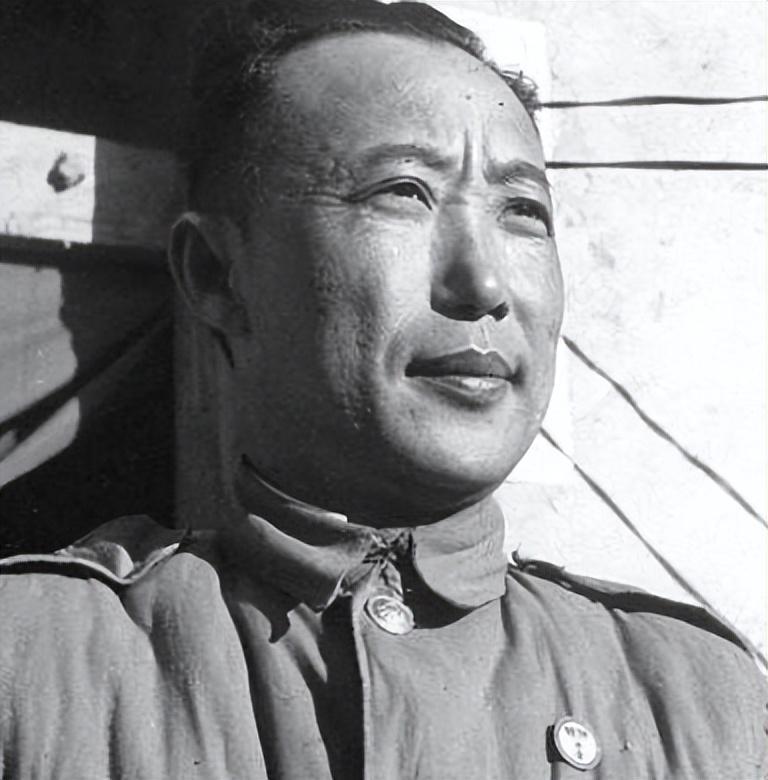 hth登录通道-1950年李弥撤台受冷落、妻失联，蒋召见质问：为何留精锐于金三角